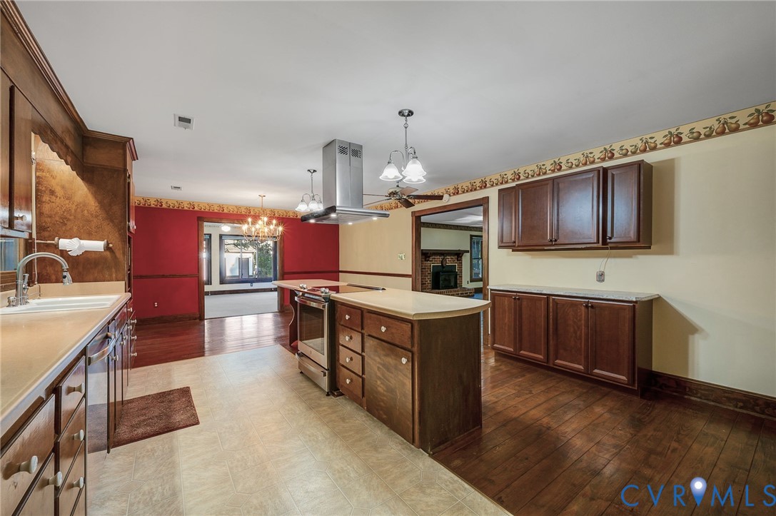 12518 Second Branch Road, Chesterfield, VA 23838