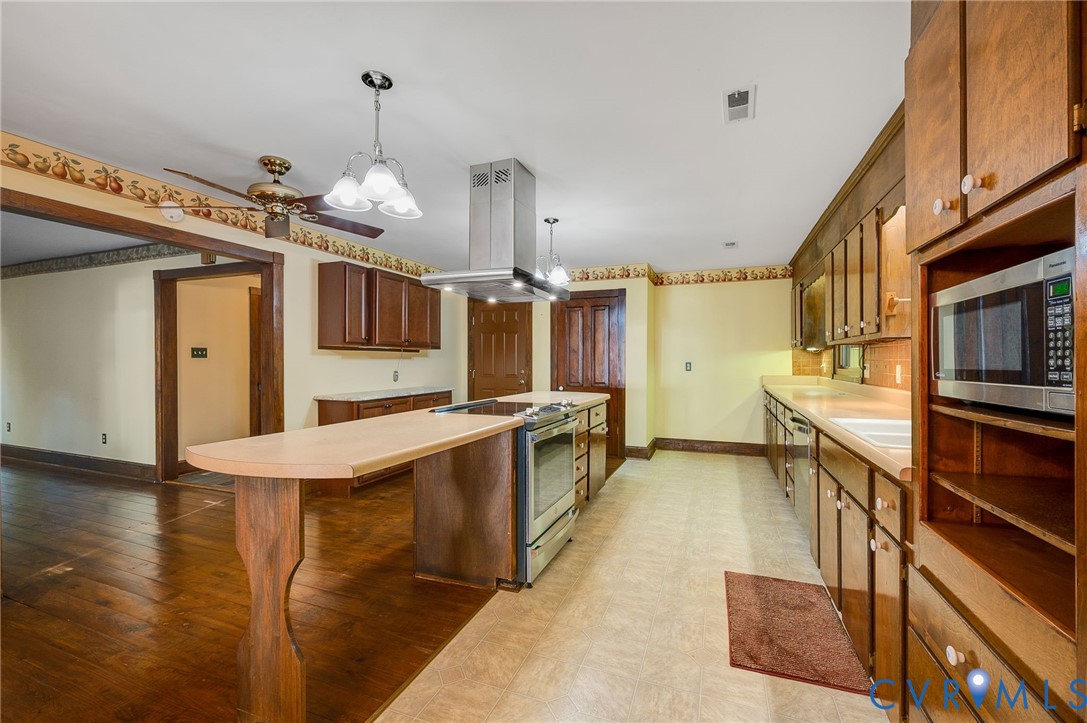 12518 Second Branch Road, Chesterfield, VA 23838