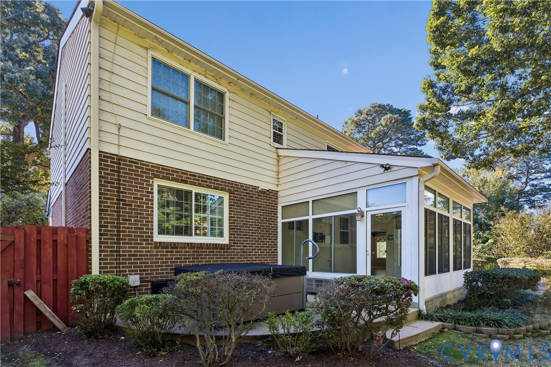 75 Knollwood Drive, Newport News, VA 23608