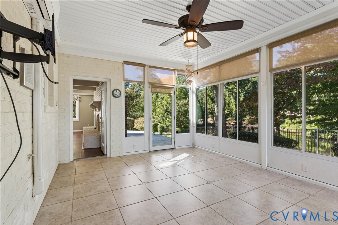 75 Knollwood Drive, Newport News, VA 23608