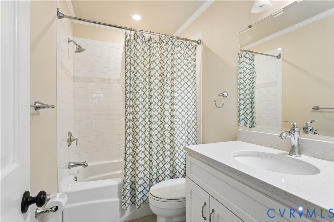 75 Knollwood Drive, Newport News, VA 23608