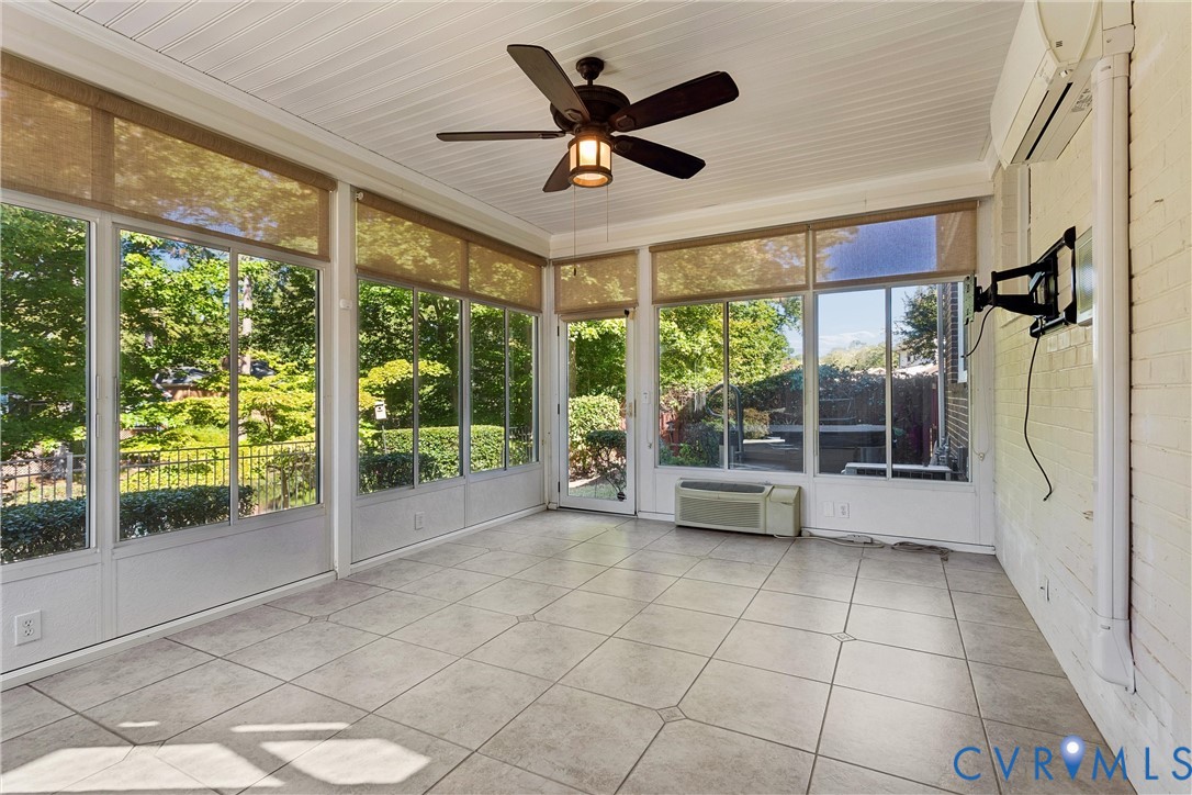 75 Knollwood Drive, Newport News, VA 23608