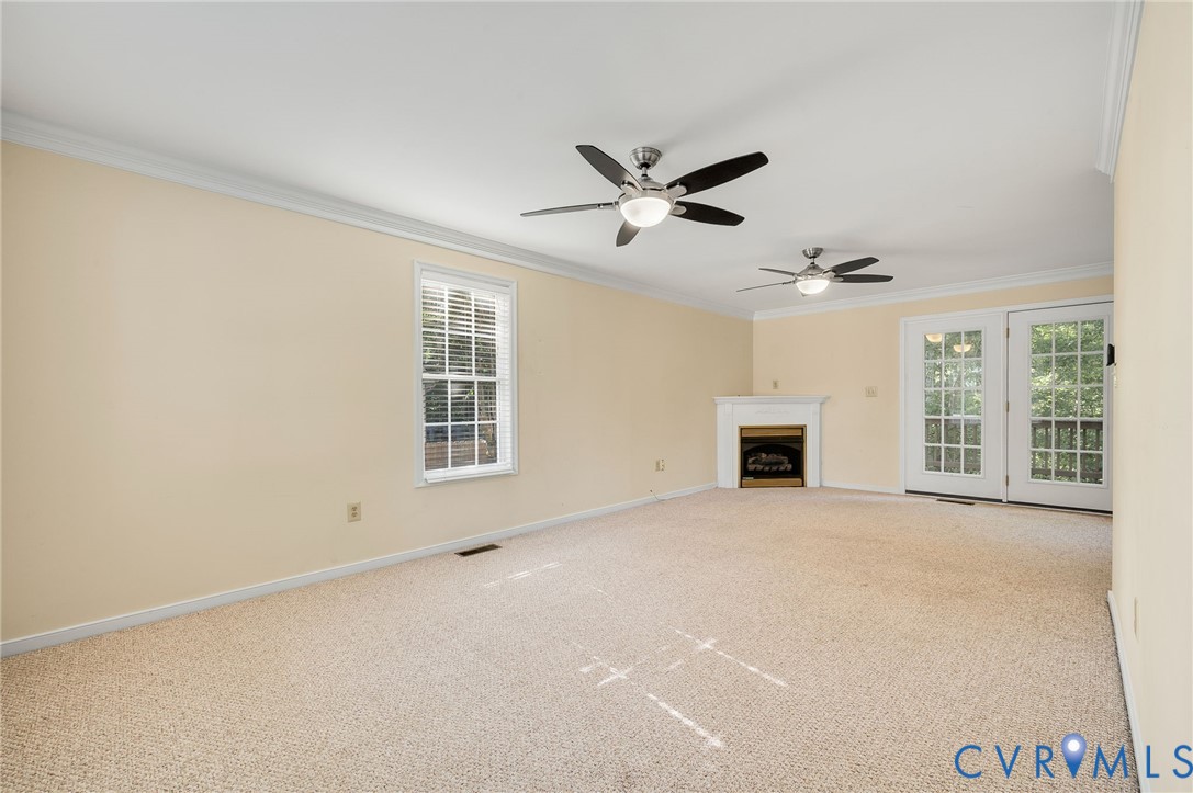 218 Breezy Hill Drive, Colonial Heights, VA 23834