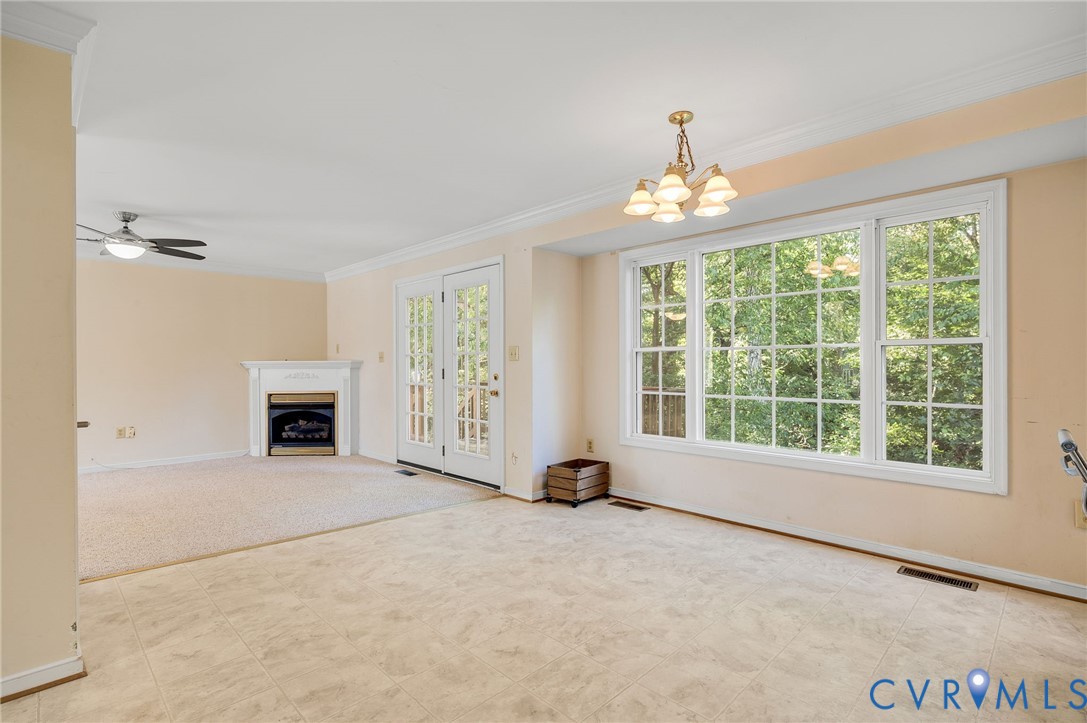 218 Breezy Hill Drive, Colonial Heights, VA 23834 218 Breezy Hill Drive, Colonial Heights, VA 23834