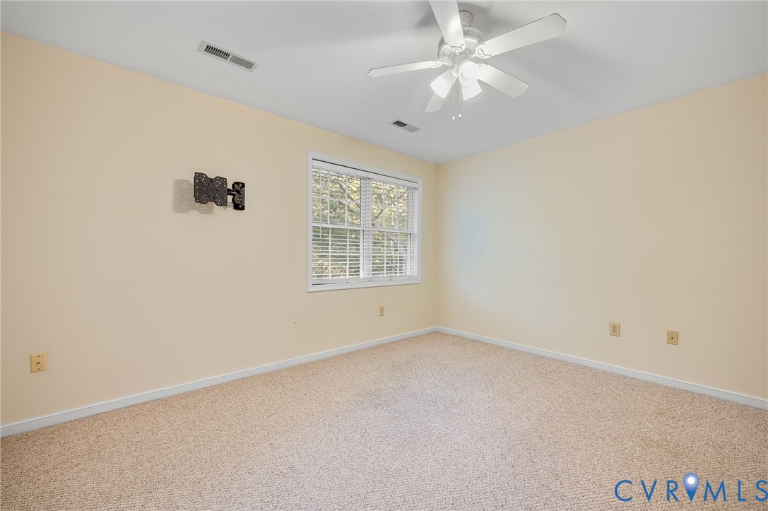 218 Breezy Hill Drive, Colonial Heights, VA 23834