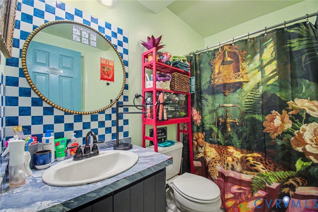 full bathroom downstairs
