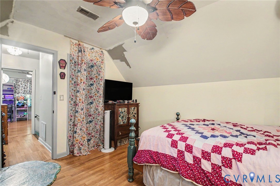 upstairs bedroom on the left side