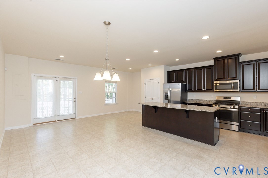 8084 Creekside Village Drive, Mechanicsville, VA 23111