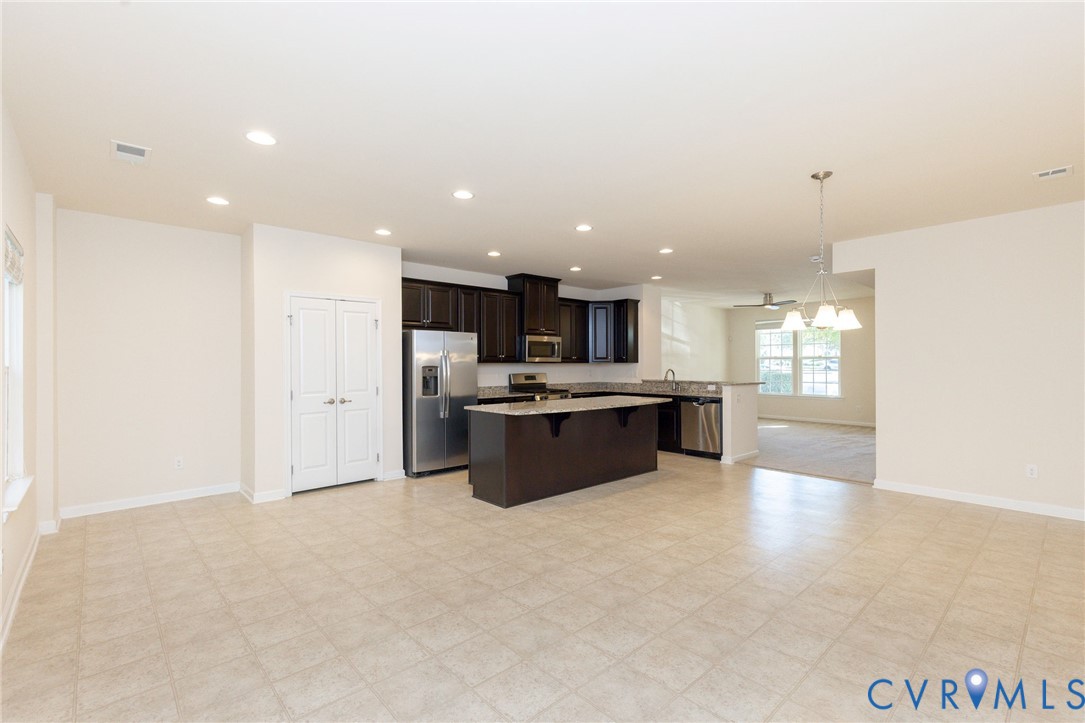 8084 Creekside Village Drive, Mechanicsville, VA 23111
