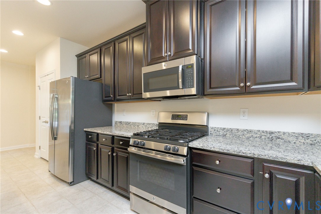8084 Creekside Village Drive, Mechanicsville, VA 23111