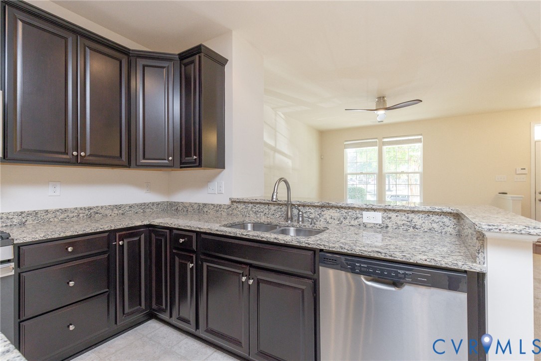 8084 Creekside Village Drive, Mechanicsville, VA 23111