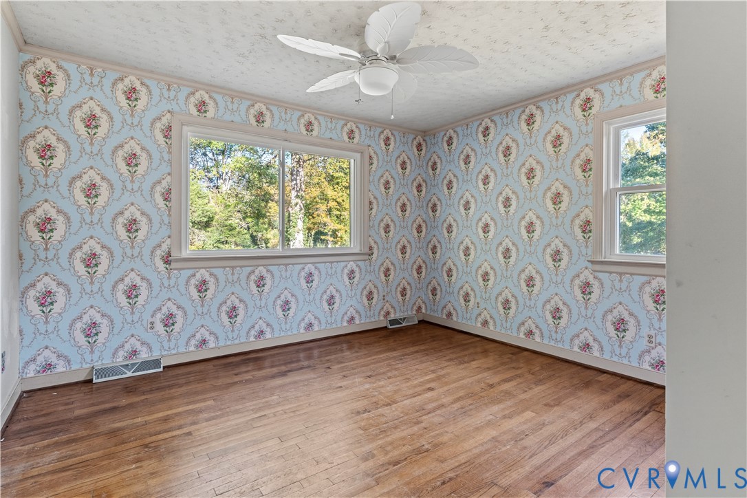 2305 Country Lane, Maidens, VA 23102