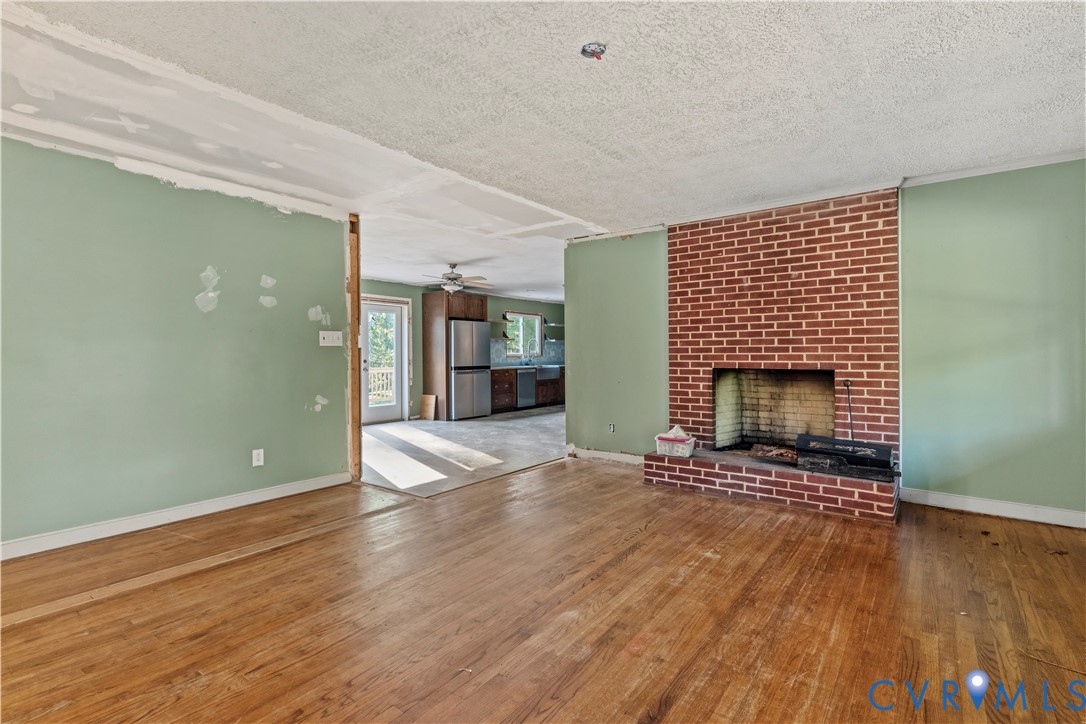 2305 Country Lane, Maidens, VA 23102