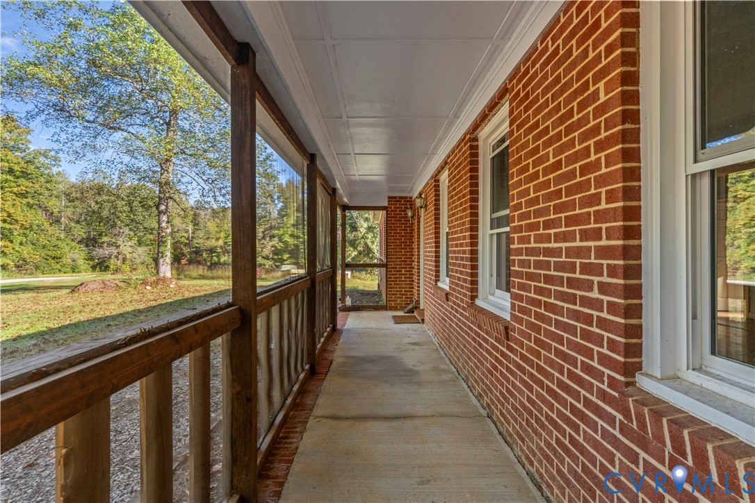 2305 Country Lane, Maidens, VA 23102