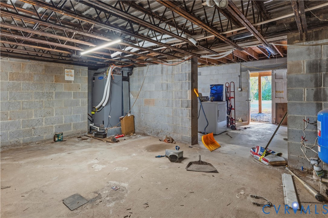 2305 Country Lane, Maidens, VA 23102