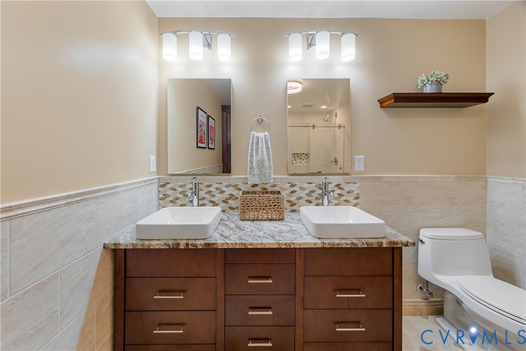 New double vanity
