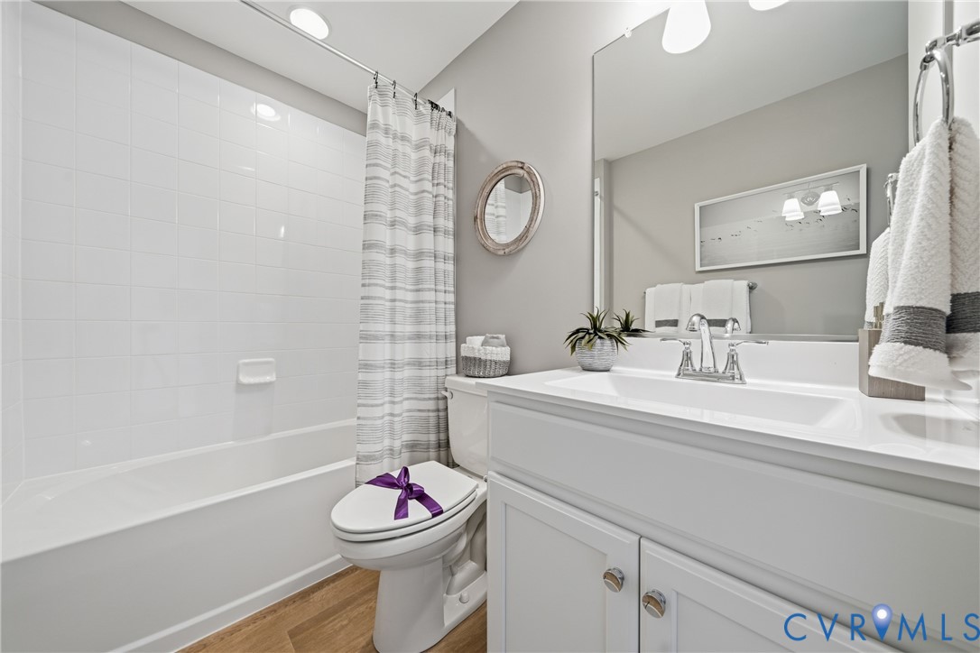 9002 Szalay Lane, Ashland, VA 23005