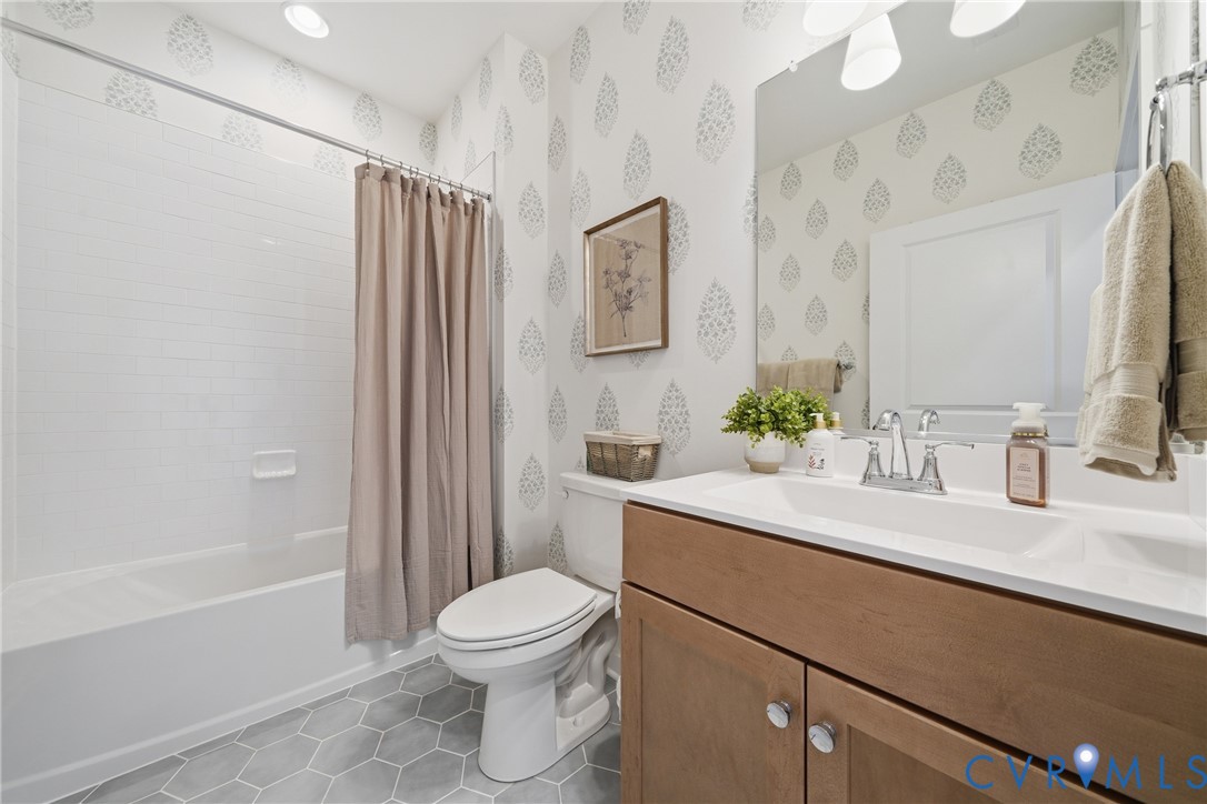 9004 Szalay Lane, Ashland, VA 23005