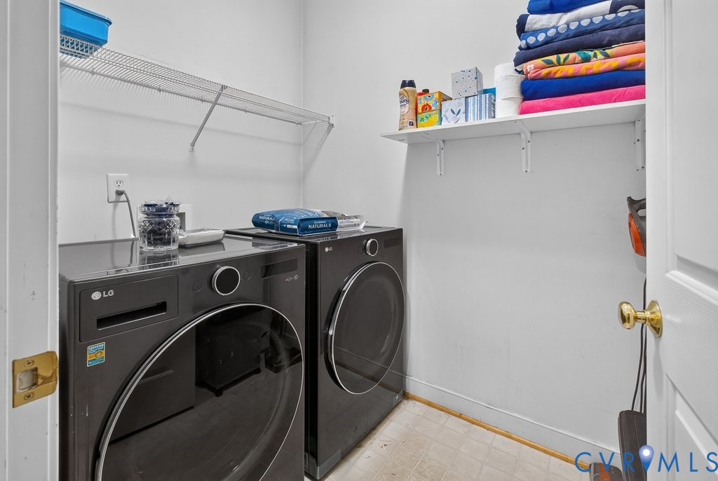 1st floor Laundry room