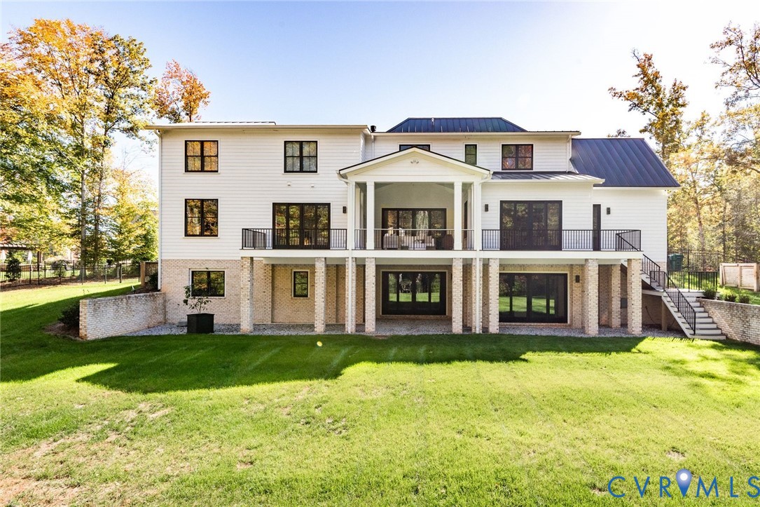 Remarkable "getaway" on nearly an acre in Manakin Sabot's Tuckahoe Creek.