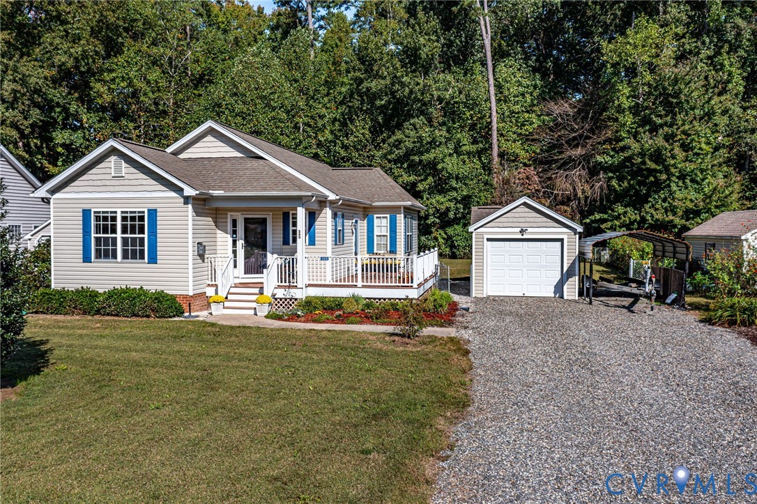 260 Pocahontas Drive, Waterfront Access, Kilmarnock, VA 22482