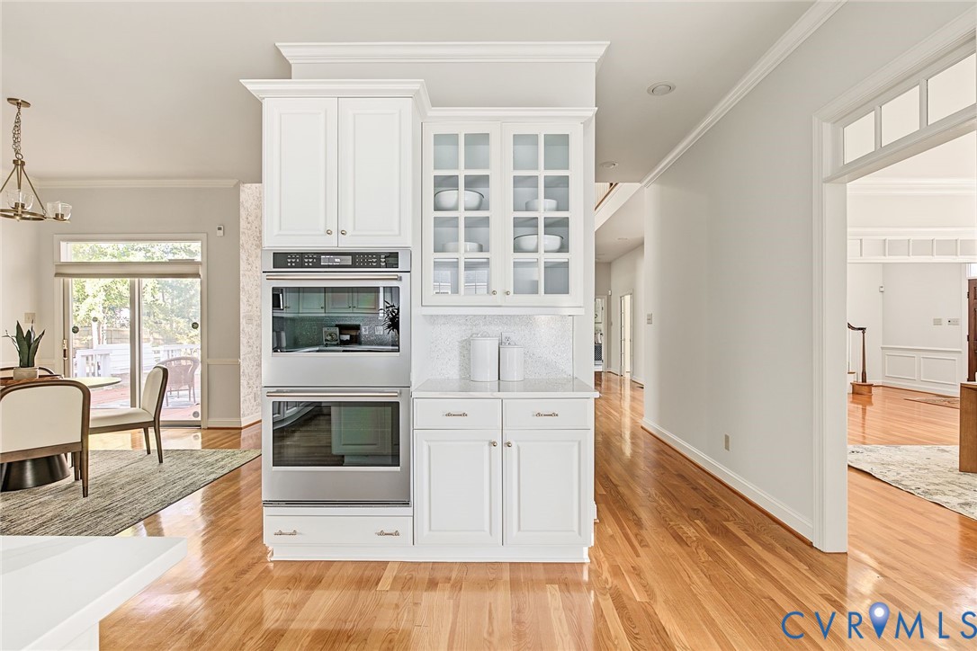 Brand new double ovens make hosting holiday meals and breeze.