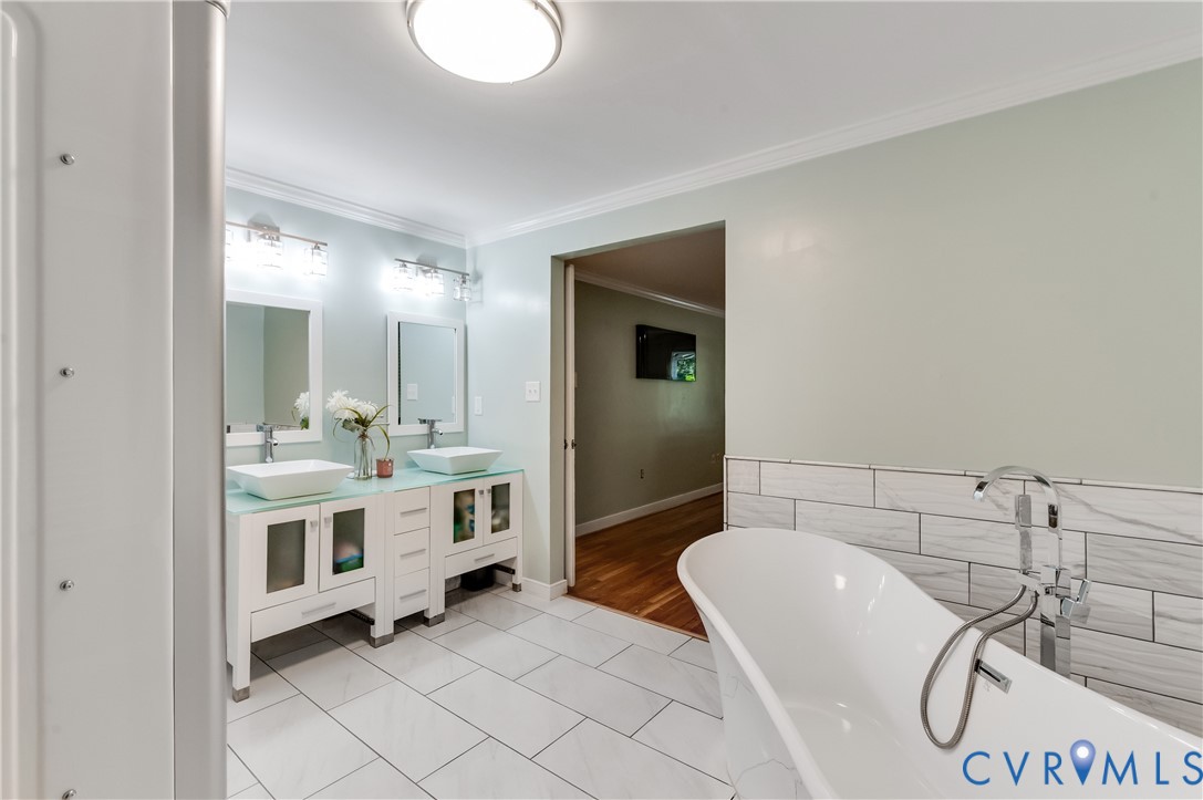 3719 Wainfleet Drive, Richmond, VA 23235