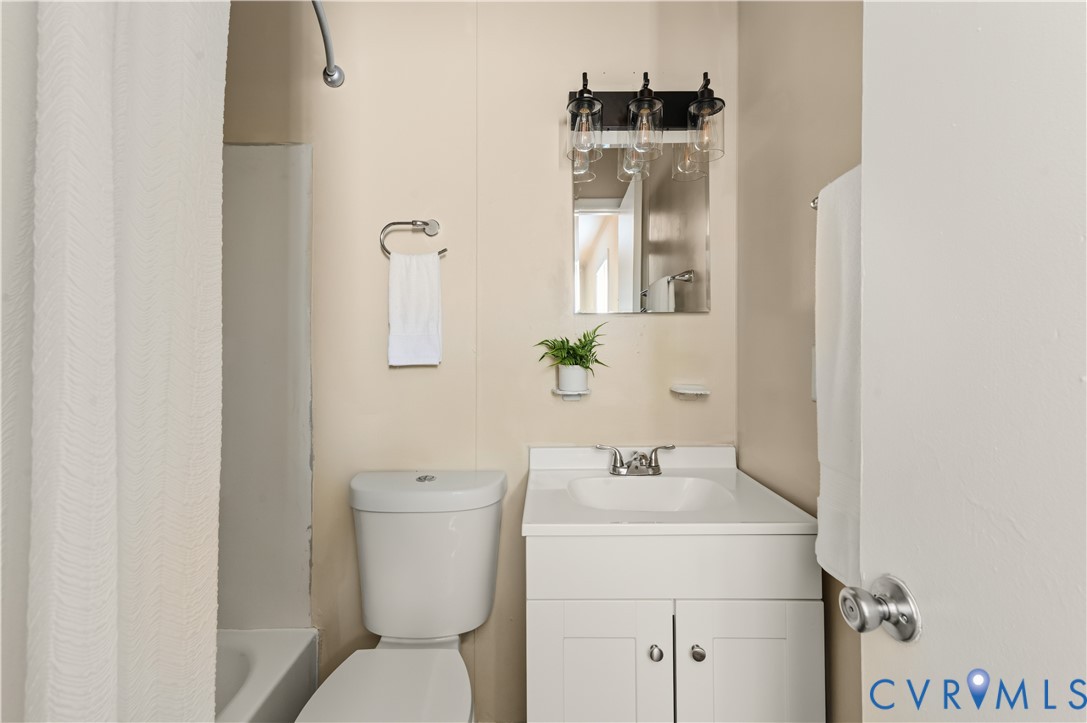 2563 Glendale Avenue, Petersburg, VA 23805