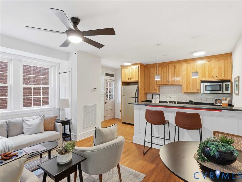 2705 Hanover Avenue, #U6, The Carlyle/Fan, Richmond, VA 23220