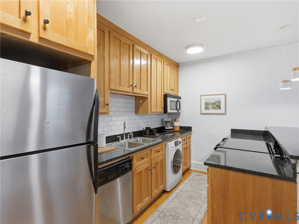 2705 Hanover Avenue, #U6, The Carlyle/Fan, Richmond, VA 23220