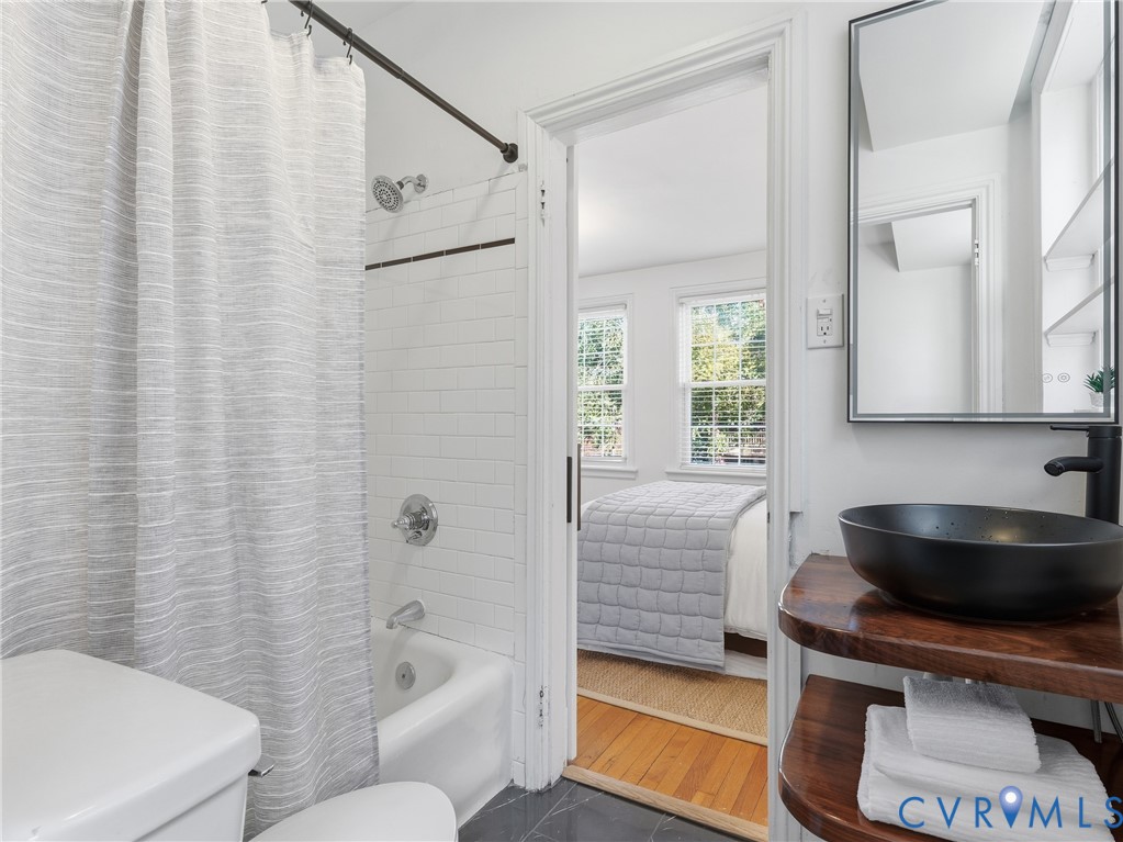 2705 Hanover Avenue, #U6, The Carlyle/Fan, Richmond, VA 23220