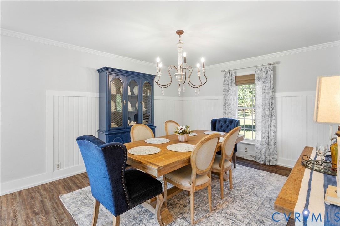 Dining room Open floor plan alows for multifuntion activities. Foyer access and kitchen. great layout!