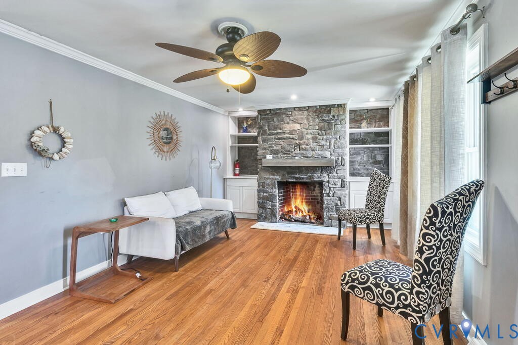 32 2nd Avenue, Kilmarnock, VA 22482