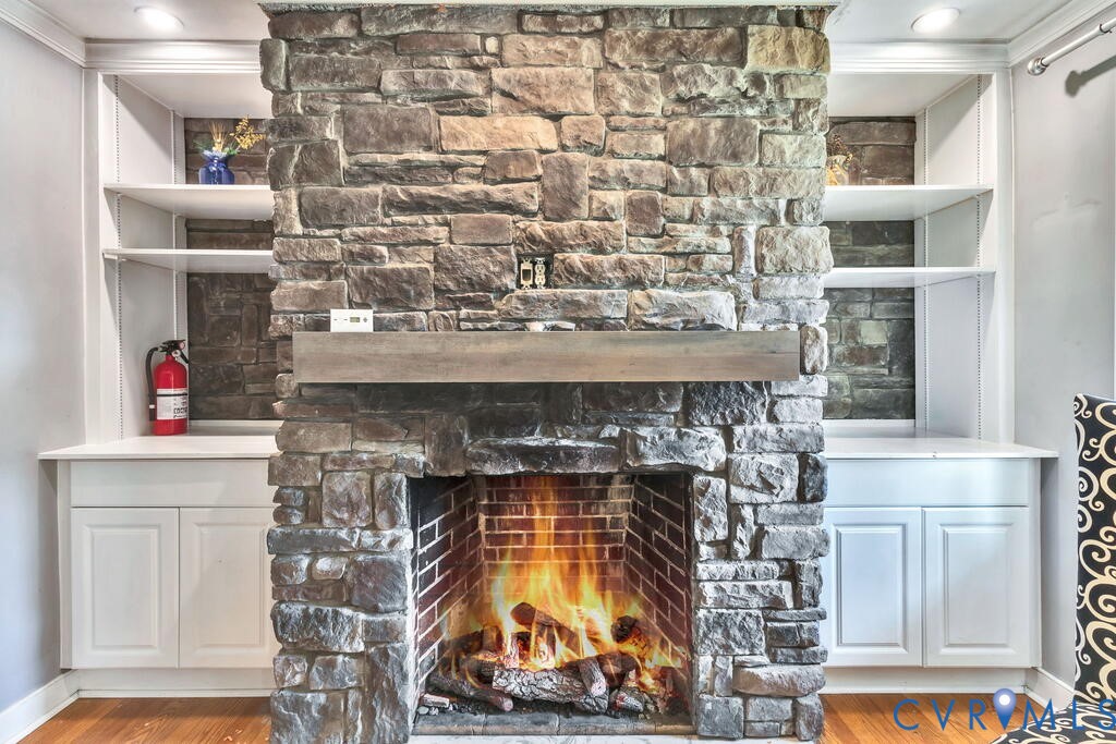 32 2nd Avenue, Kilmarnock, VA 22482