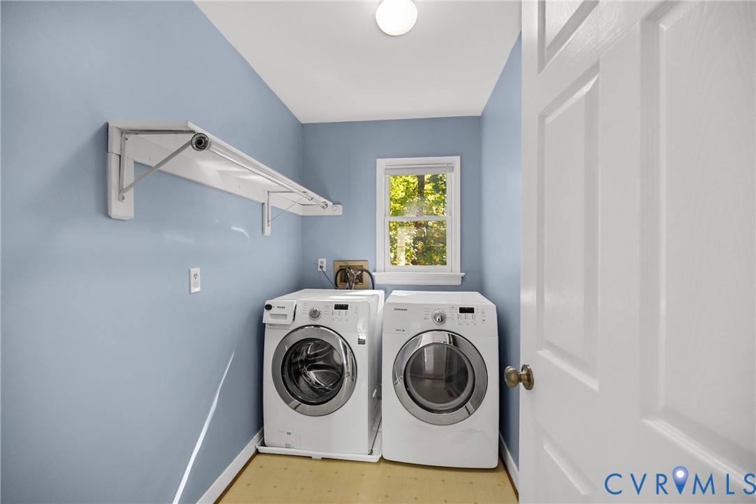 10264 Matthews Grove Lane, Hanover, VA 23116
