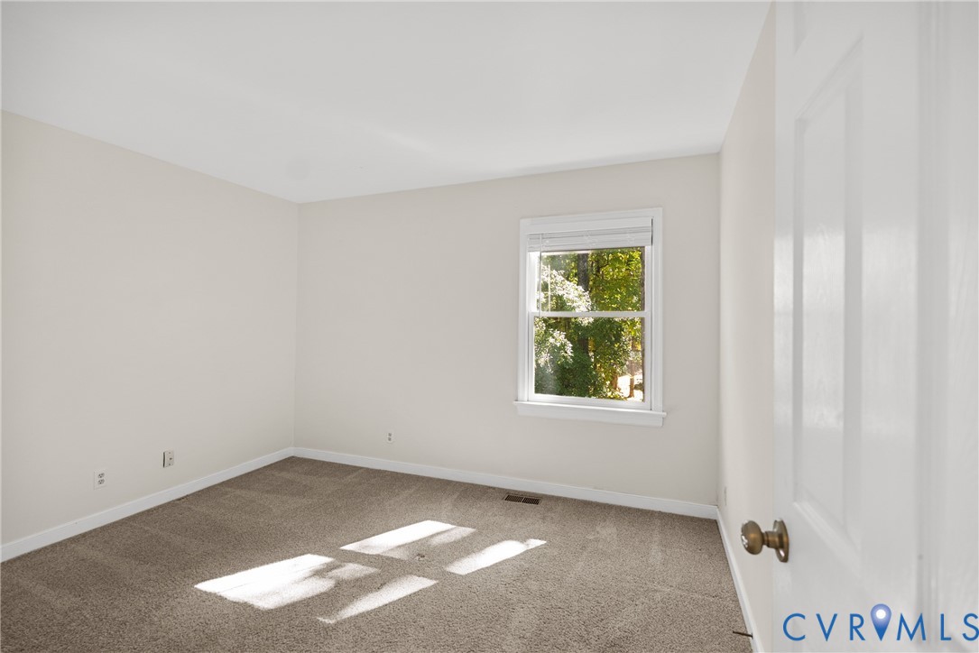 10264 Matthews Grove Lane, Hanover, VA 23116