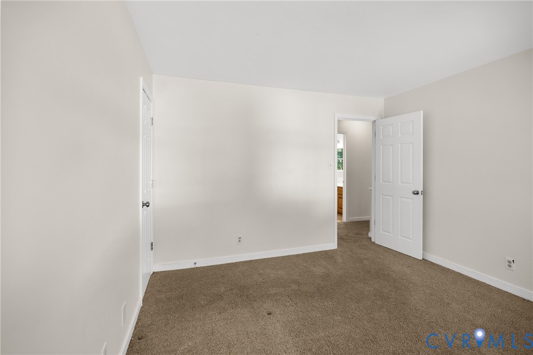 10264 Matthews Grove Lane, Hanover, VA 23116