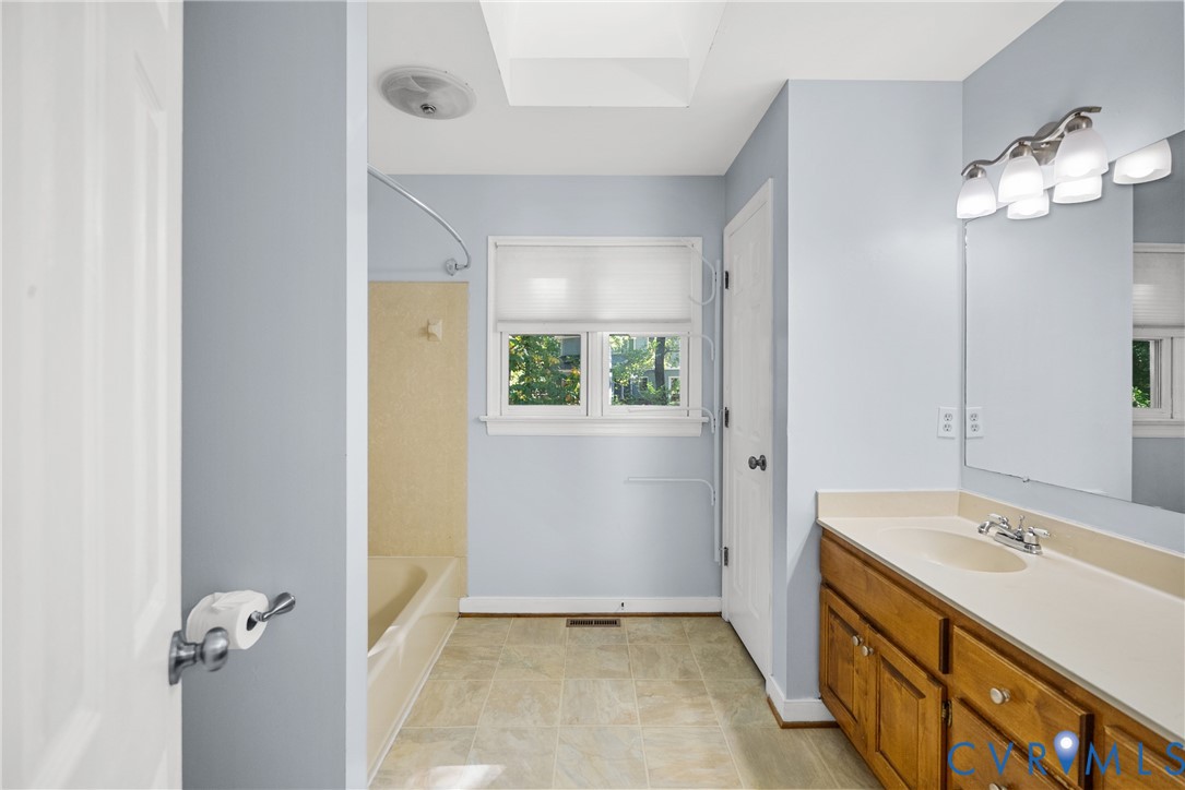 10264 Matthews Grove Lane, Hanover, VA 23116
