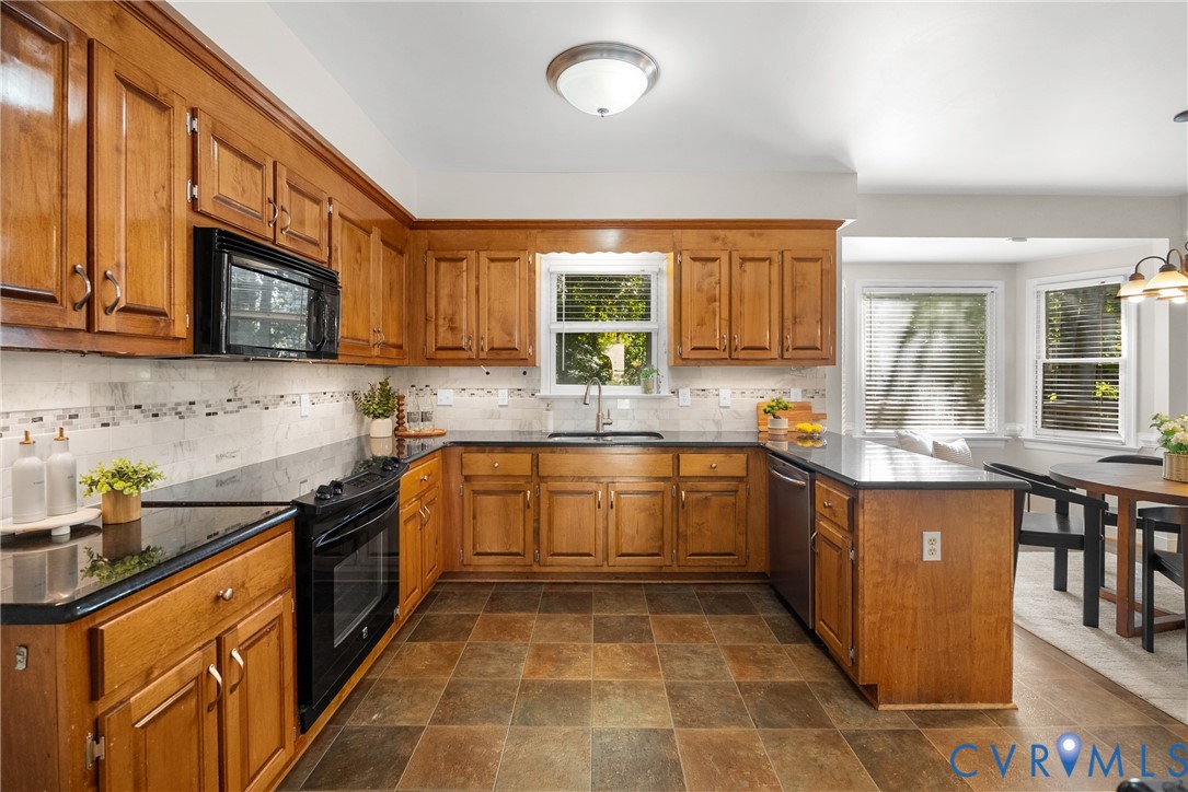 10264 Matthews Grove Lane, Hanover, VA 23116