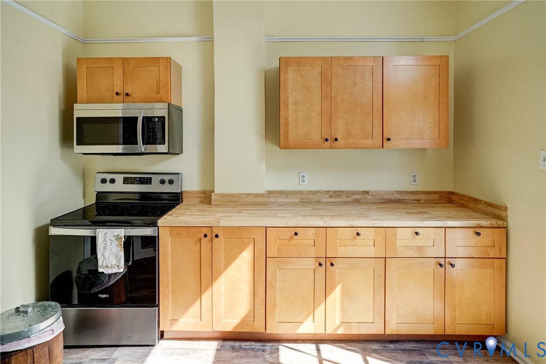 6452 W River Road, Vinyard Row Of Columbia, Columbia, VA 23038