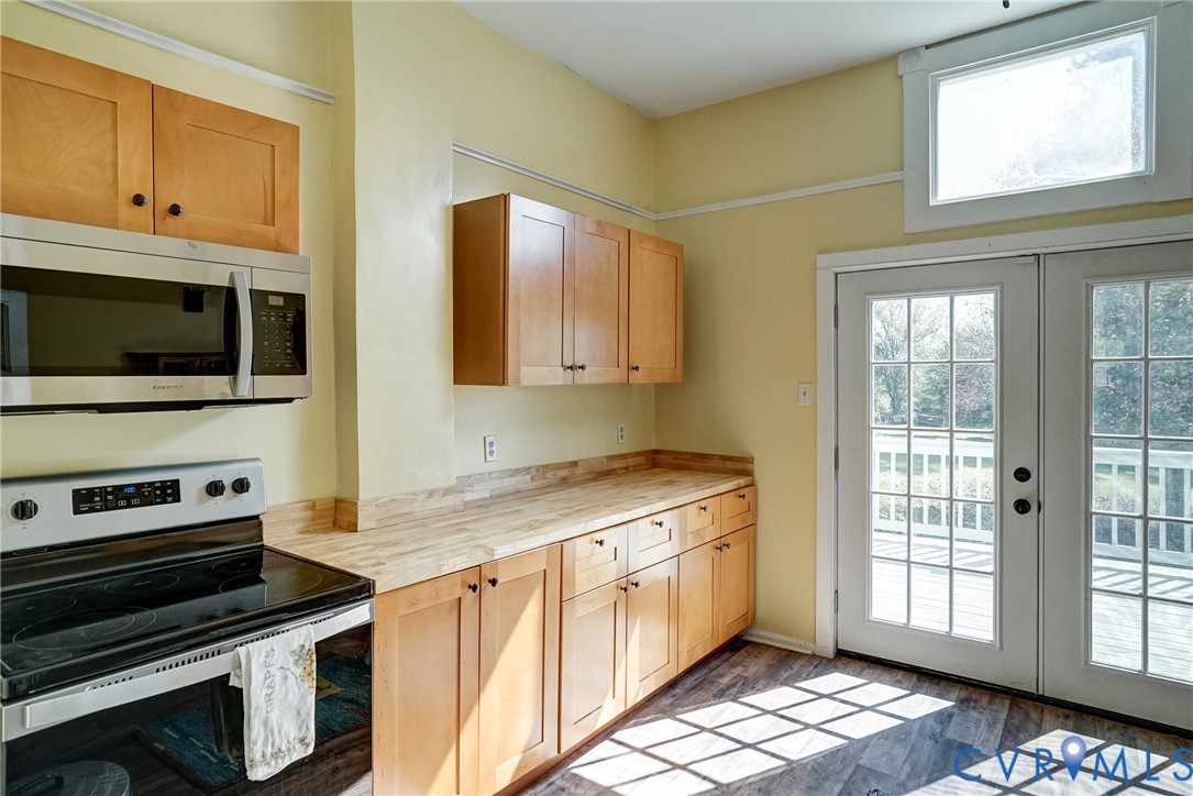 6452 W River Road, Vinyard Row Of Columbia, Columbia, VA 23038