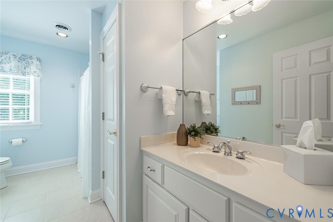 Ensuite bathroom