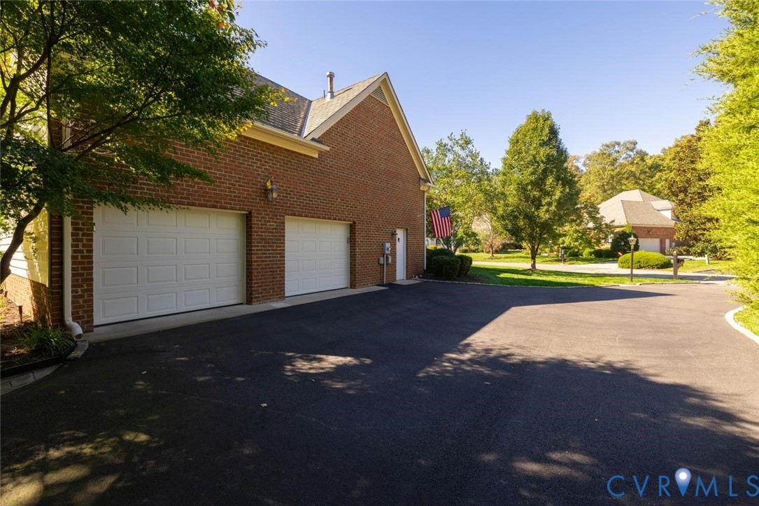 95 W Square Drive, Henrico, VA 23238