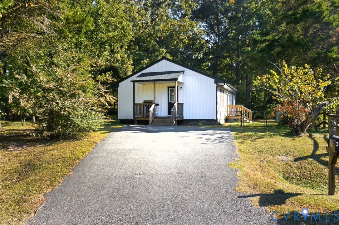 3701 Yard Arm Drive, Chester, VA 23831