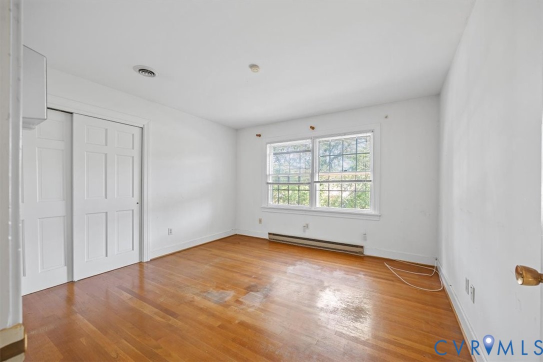 Upstairs Bedroom #2