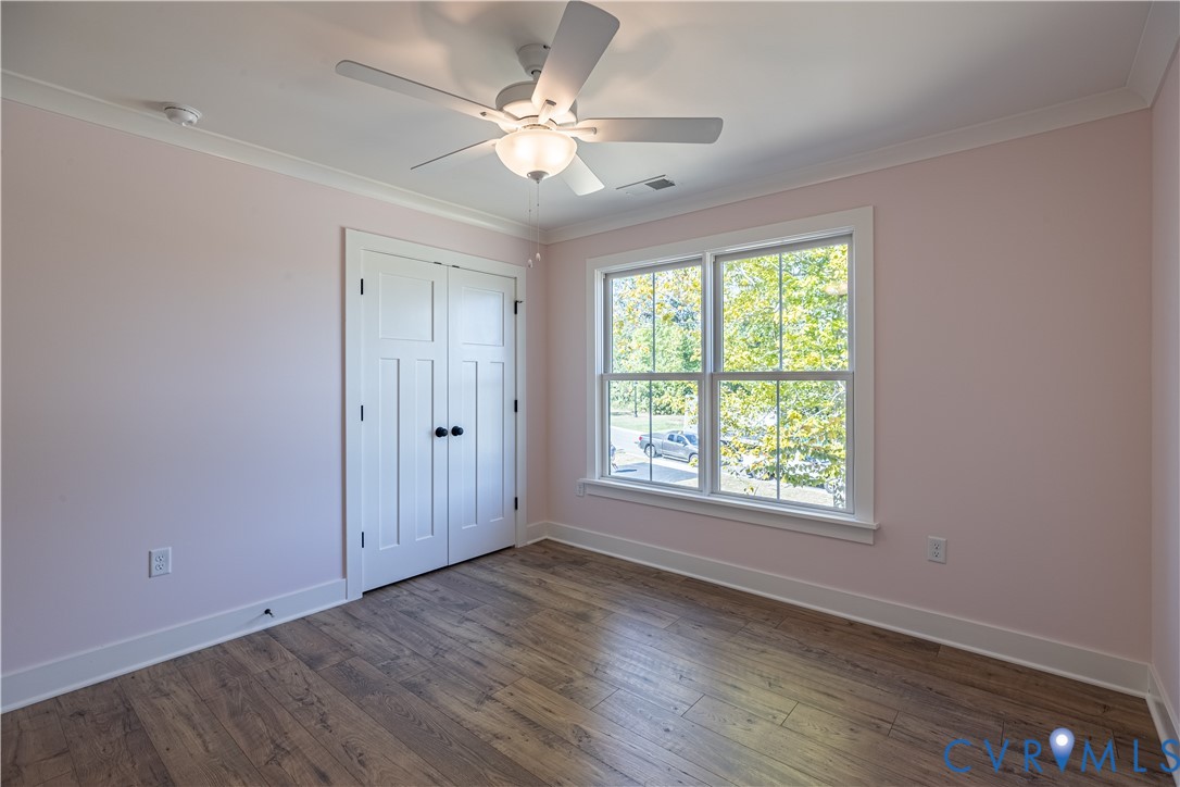 Photo from Boone Homes Gallery; photo of similar home, not home for sale; upgrades shown