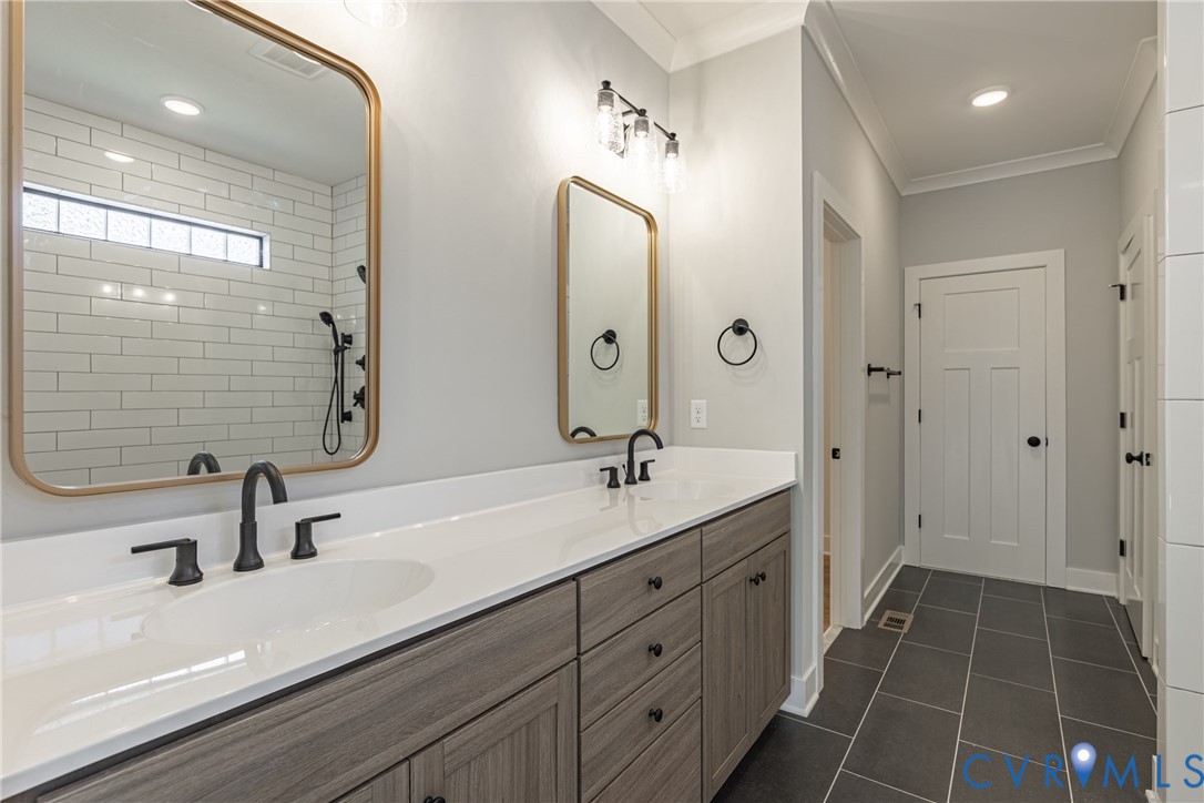 Photo from Boone Homes Gallery; photo of similar home, not home for sale; upgrades shown