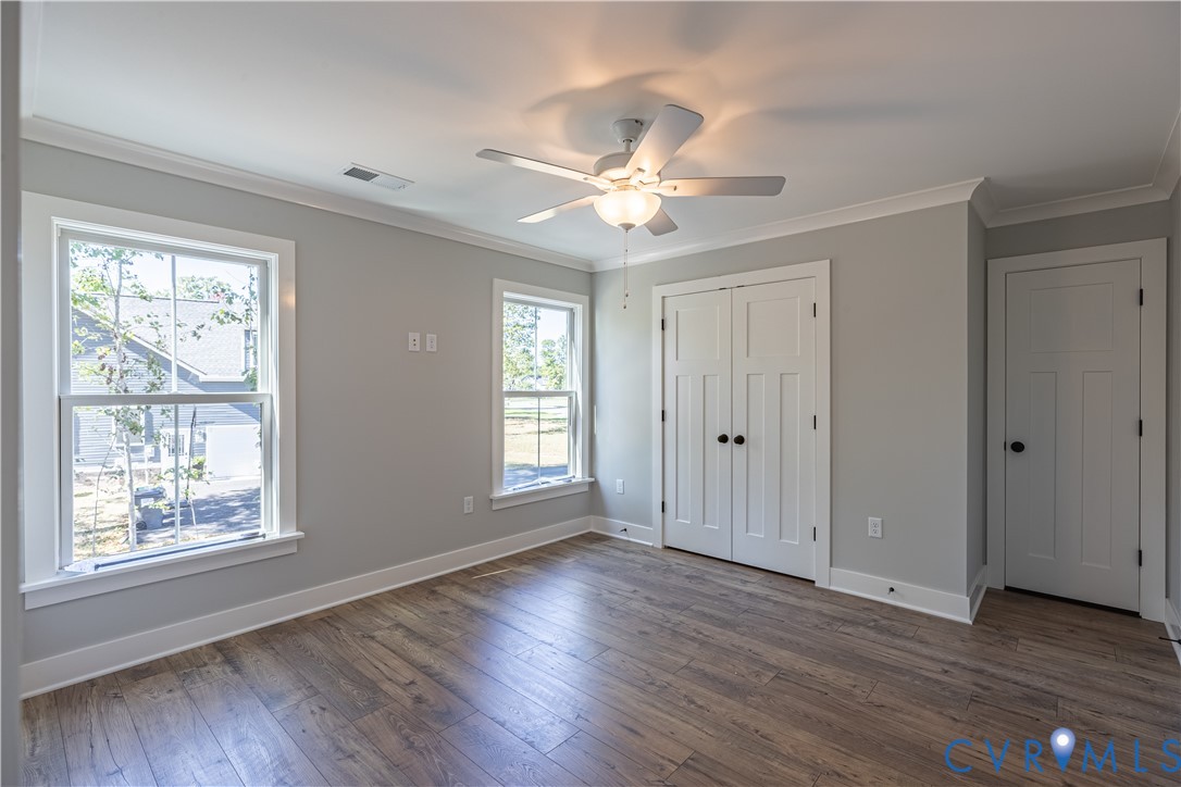 Photo from Boone Homes Gallery; photo of similar home, not home for sale; upgrades shown
