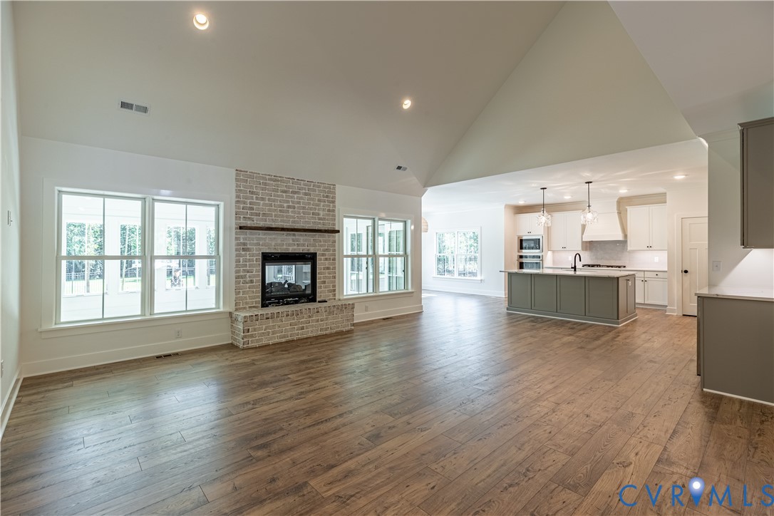 Photo from Boone Homes Gallery; photo of similar home, not home for sale; upgrades shown