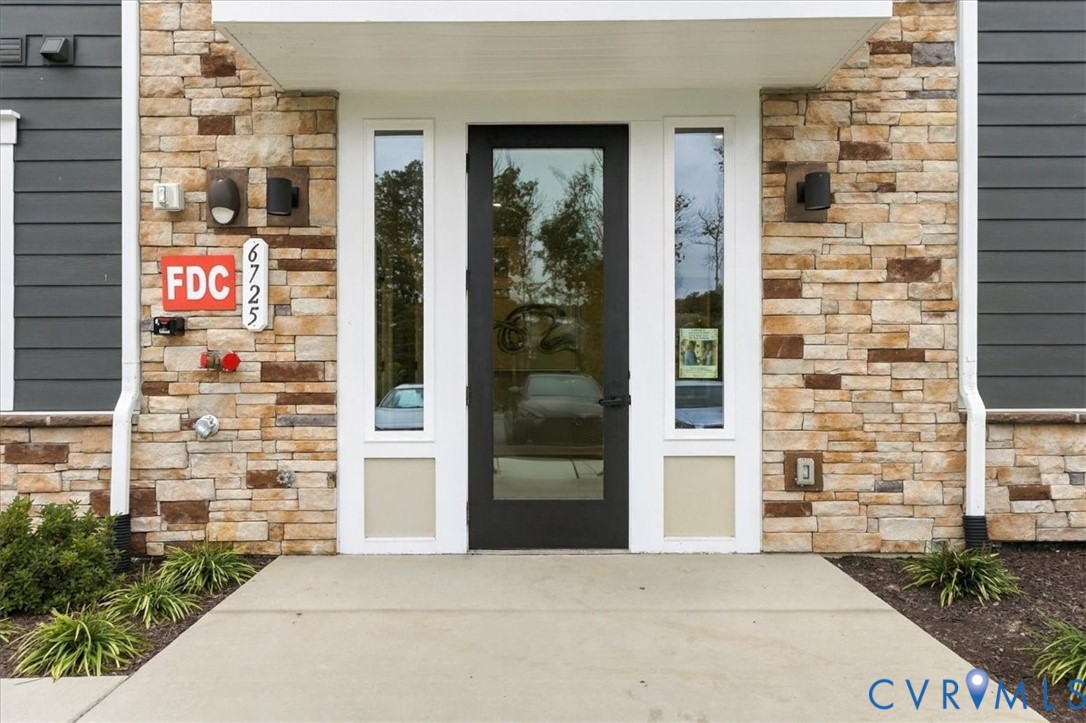 6725 Citory Way, #102, Moseley, VA 23120